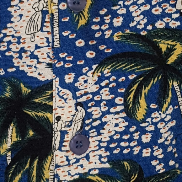 Mens Classic Palm Tree Button up Tshirt - Picture 4 of 4